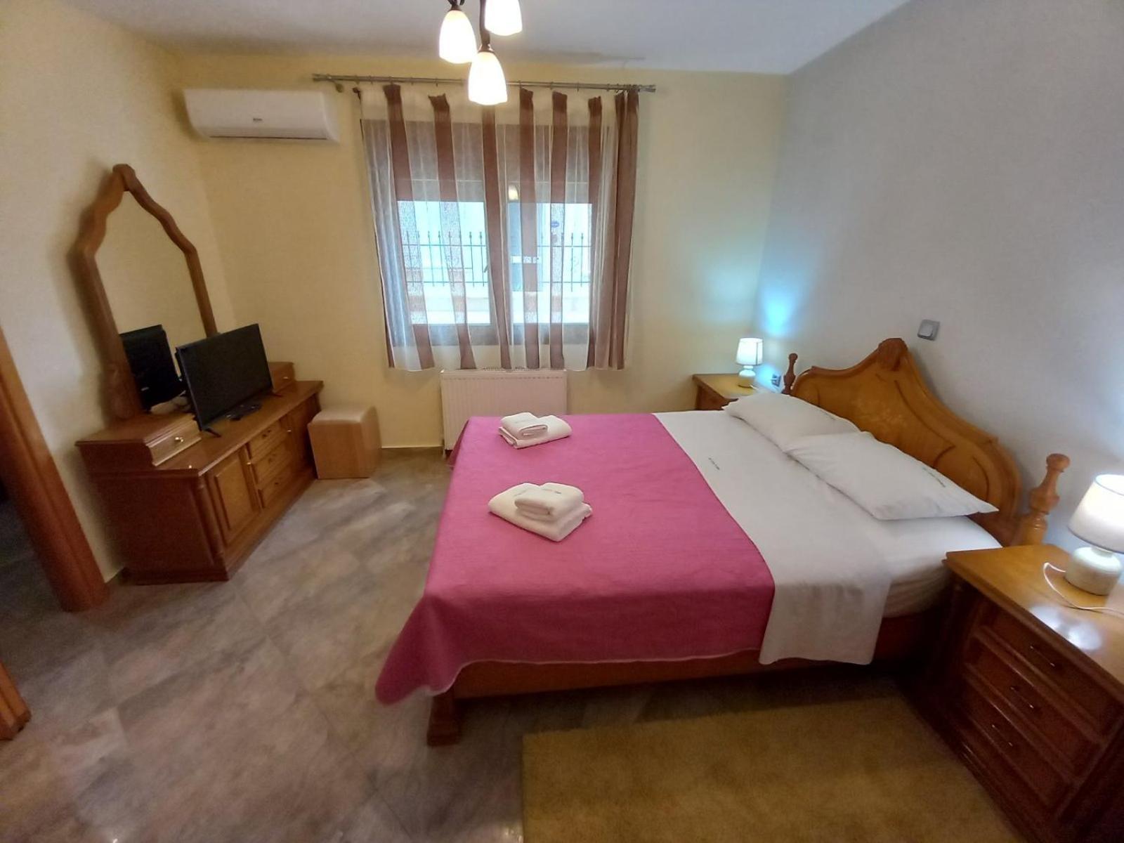 Peramos Rent House Apartment Néa Péramos Екстериор снимка