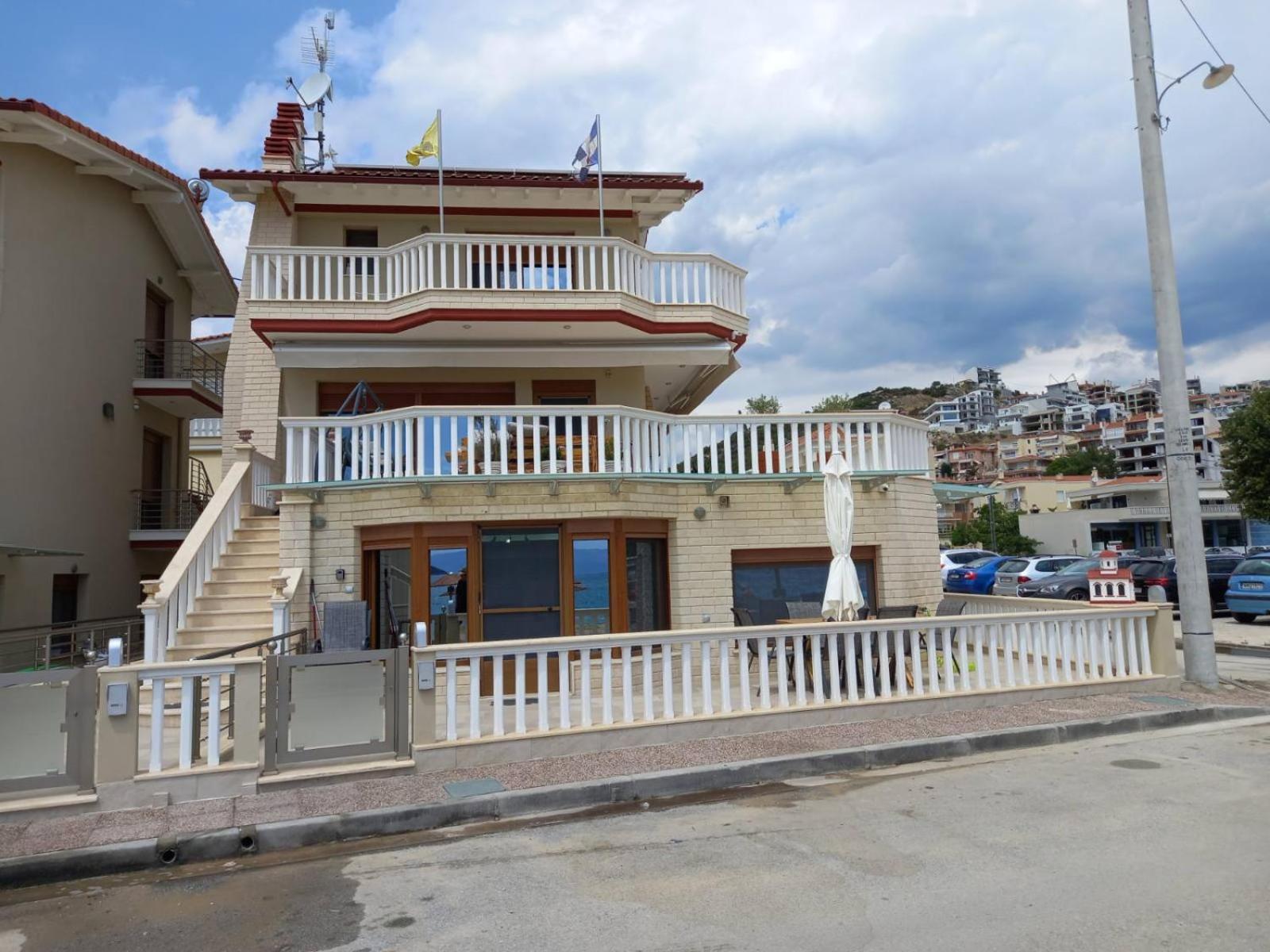 Peramos Rent House Apartment Néa Péramos Екстериор снимка